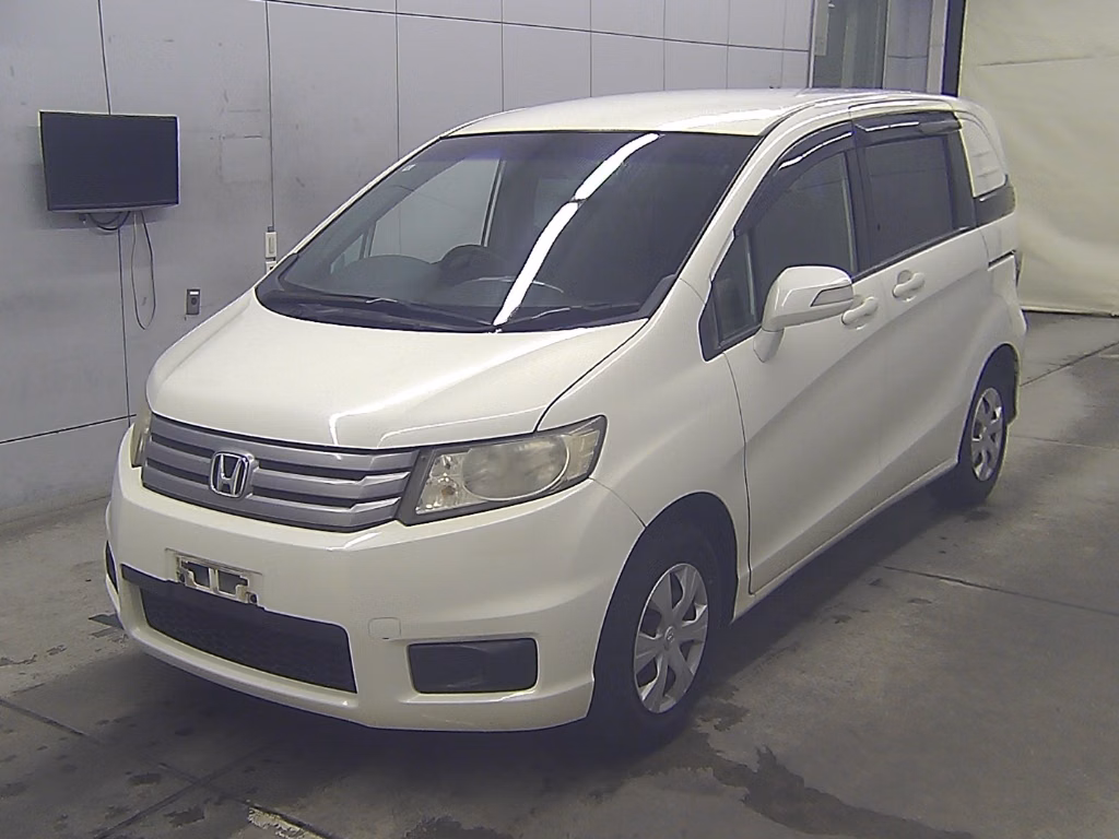 HONDA FREED SPIKE