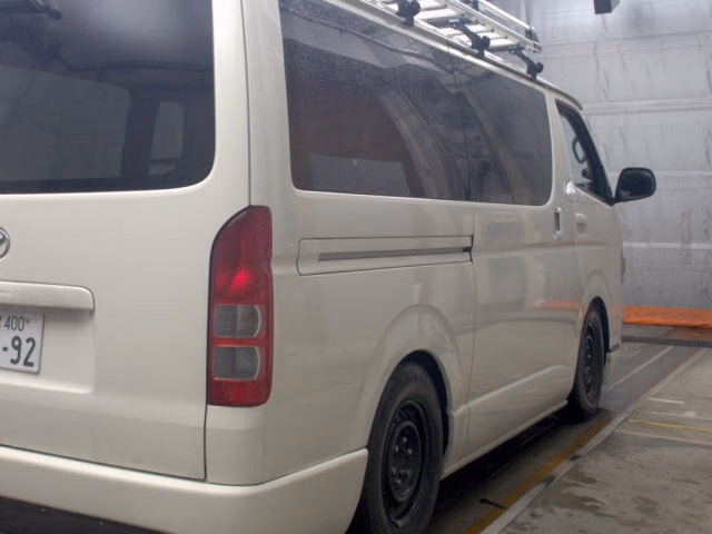 TOYOTA REGIUS ACE