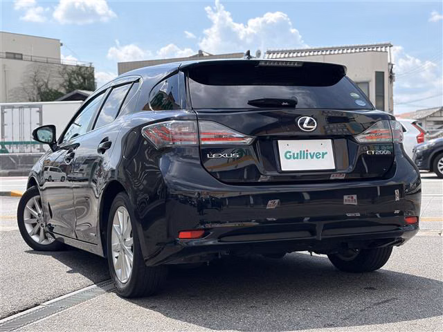 Lexus CT200h