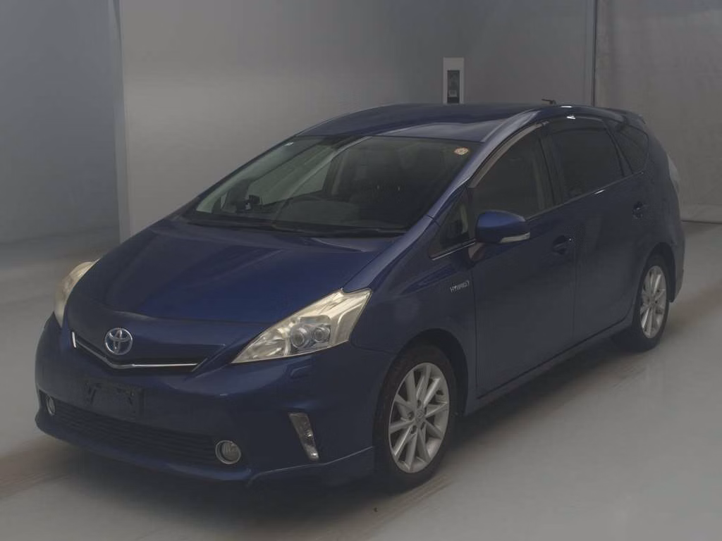 TOYOTA PRIUS ALPHA