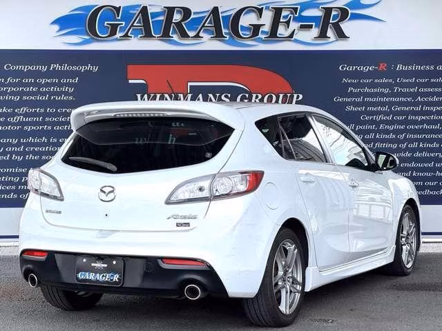 MAZDA AXELA