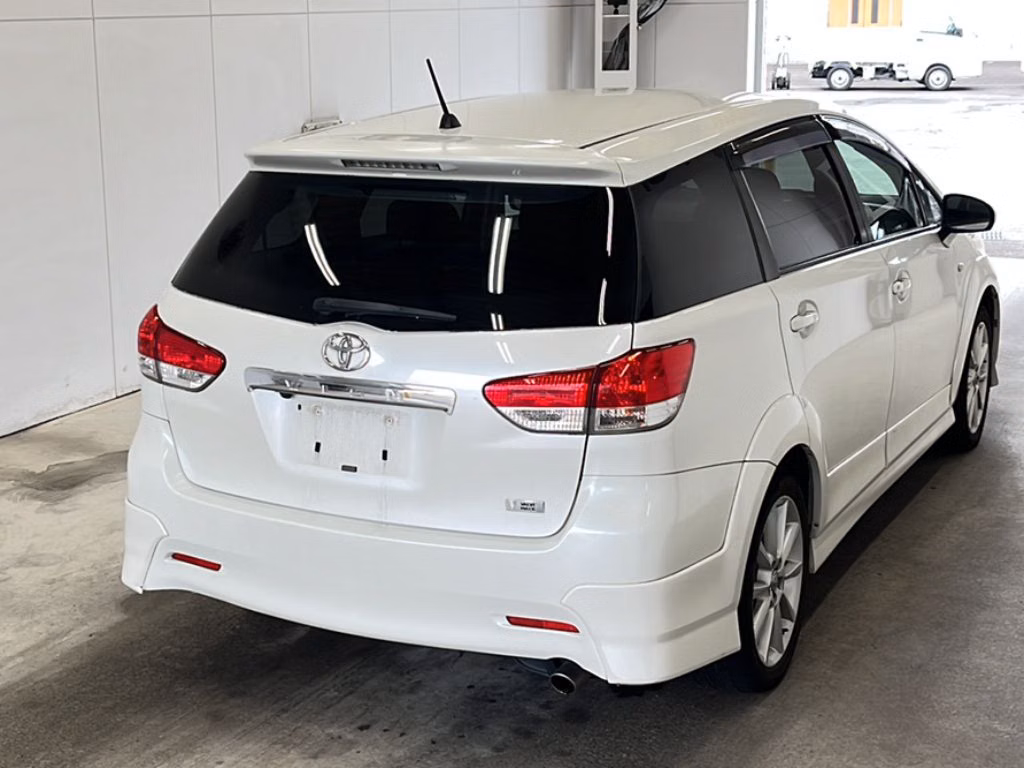 TOYOTA WISH