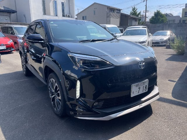 TOYOTA YARIS CROSS