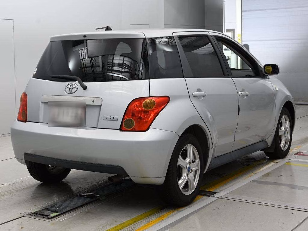 TOYOTA IST