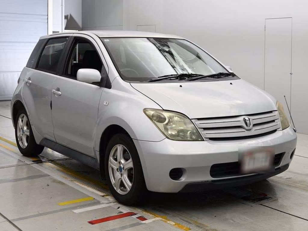 TOYOTA IST
