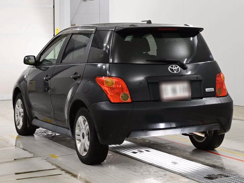 TOYOTA IST