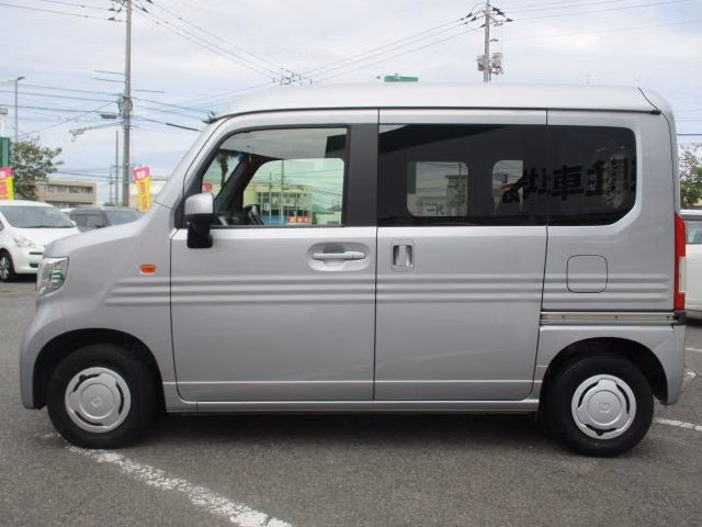 HONDA N-VAN