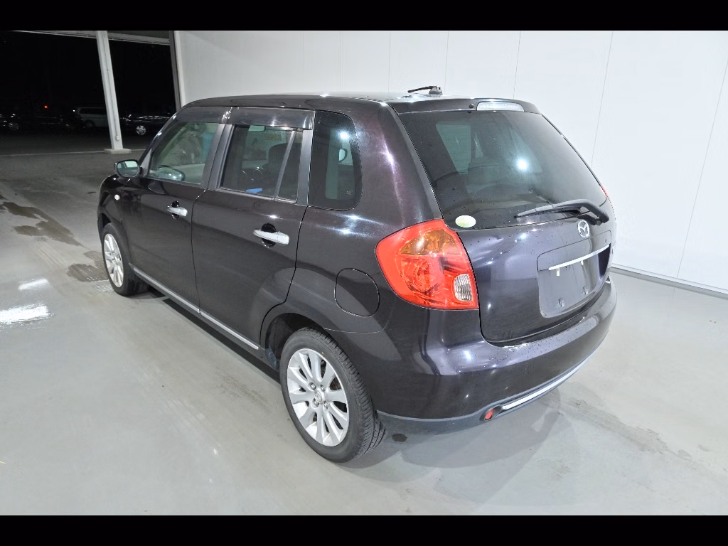MAZDA VERISA