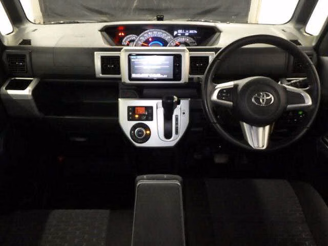 TOYOTA PIXIS MEGA
