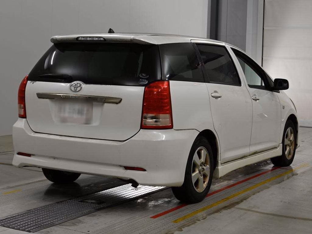 TOYOTA WISH