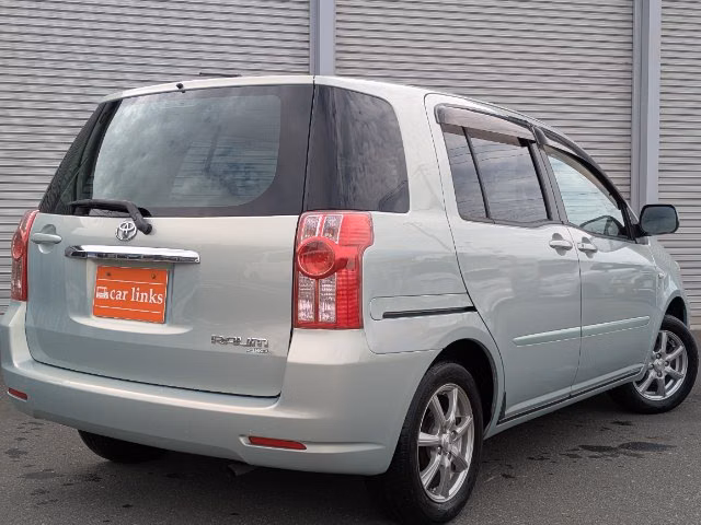 TOYOTA RAUM