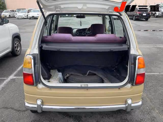 DAIHATSU MIRA GINO