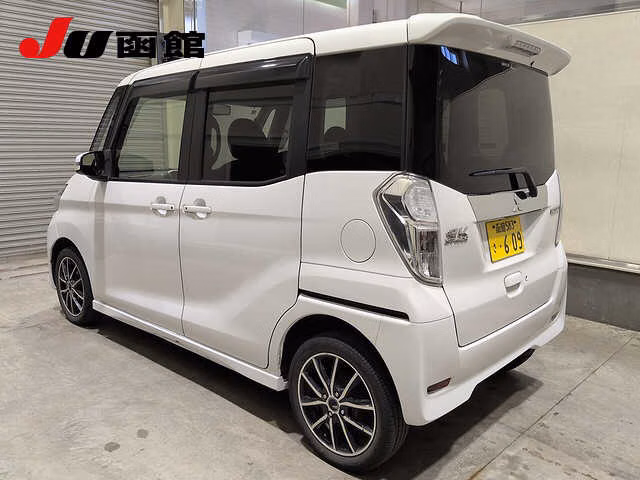 MITSUBISHI EK SPACE