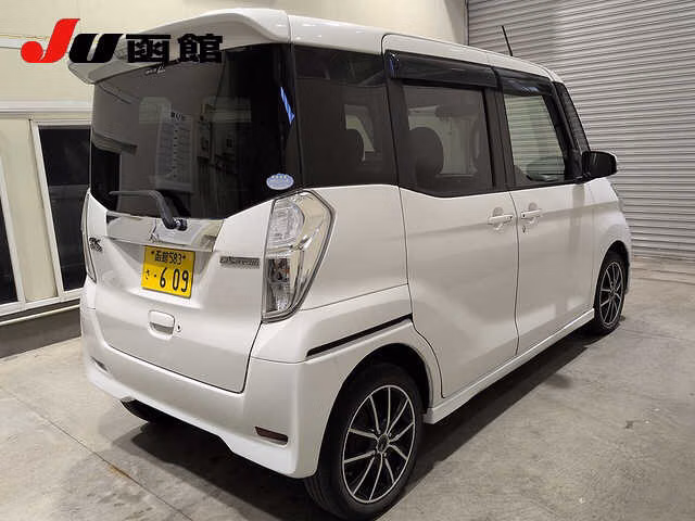 MITSUBISHI EK SPACE