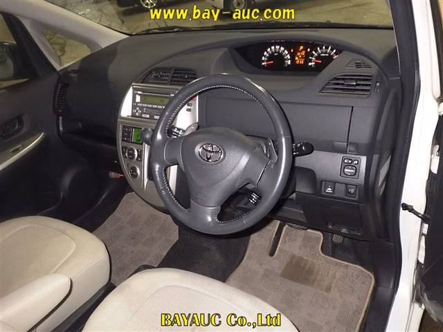 TOYOTA RACTIS