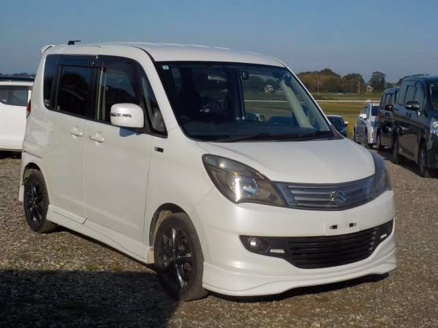 Suzuki Solio