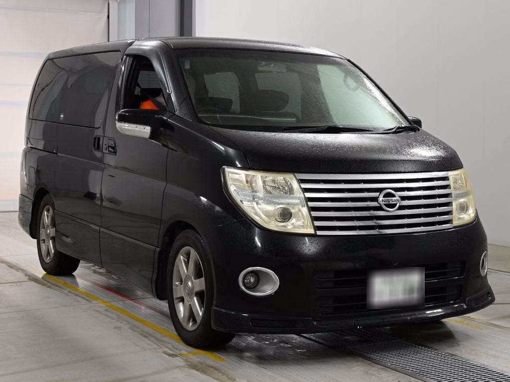 NISSAN ELGRAND