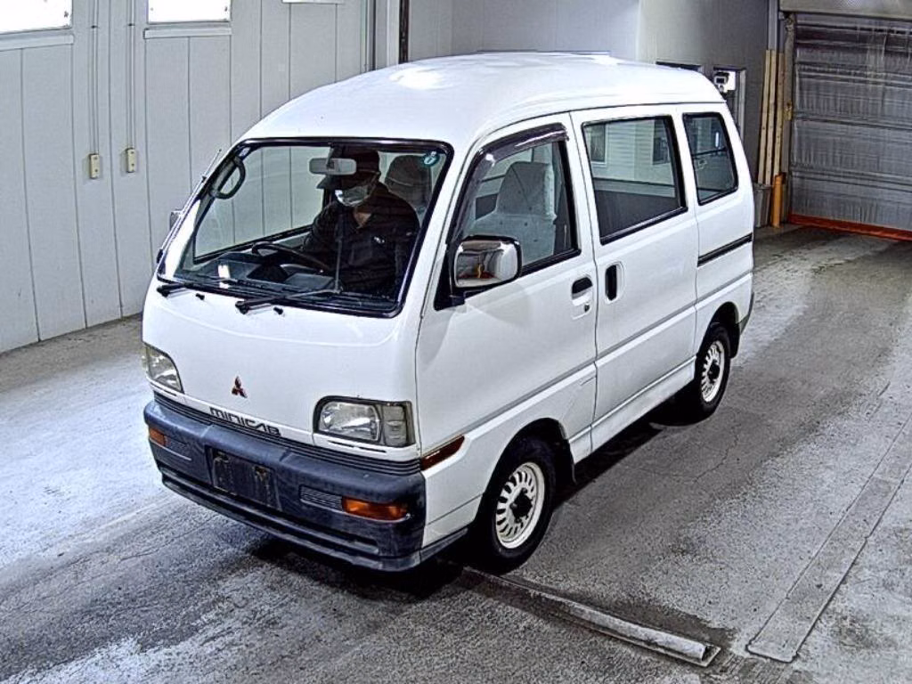 MITSUBISHI MINICAB