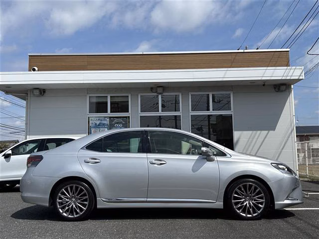 Lexus HS250h