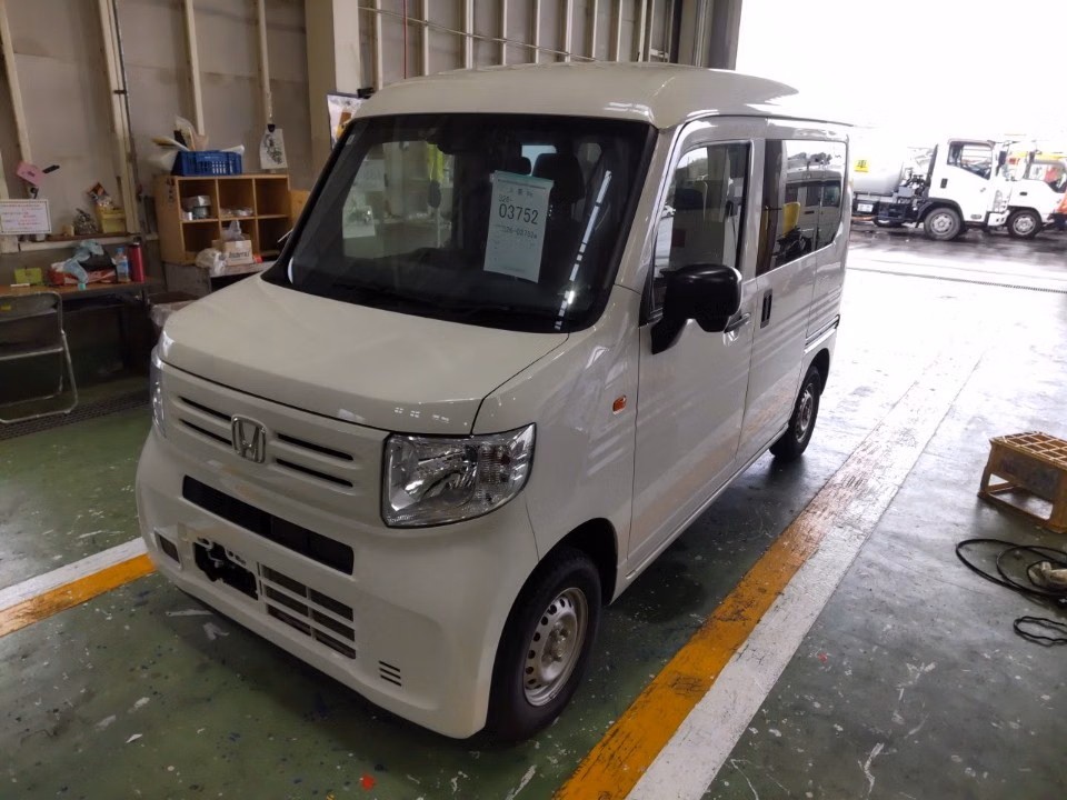 HONDA N-VAN