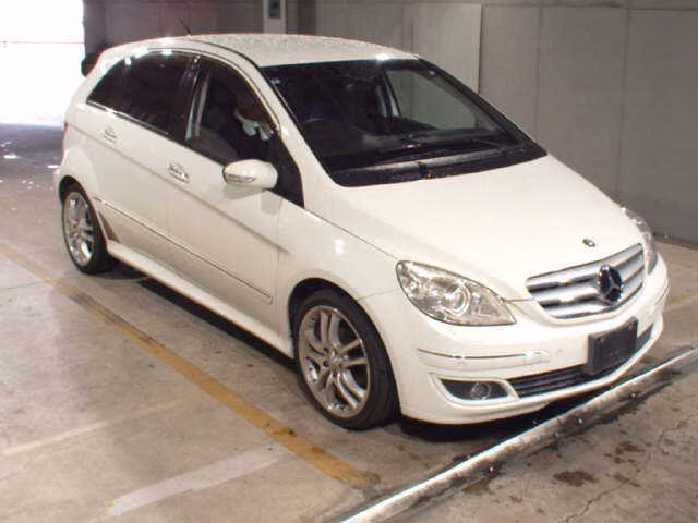 MERCEDES-BENZ B-CLASS
