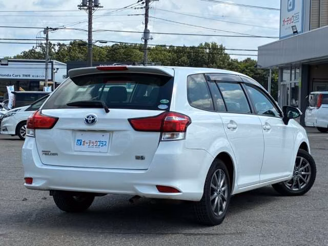 TOYOTA COROLLA FIELDER