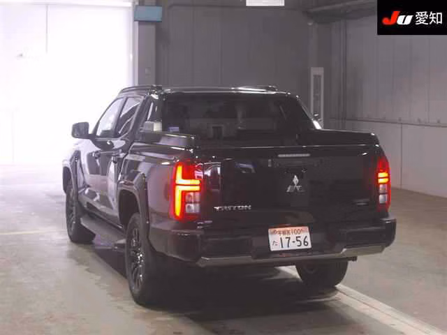 MITSUBISHI TRITON