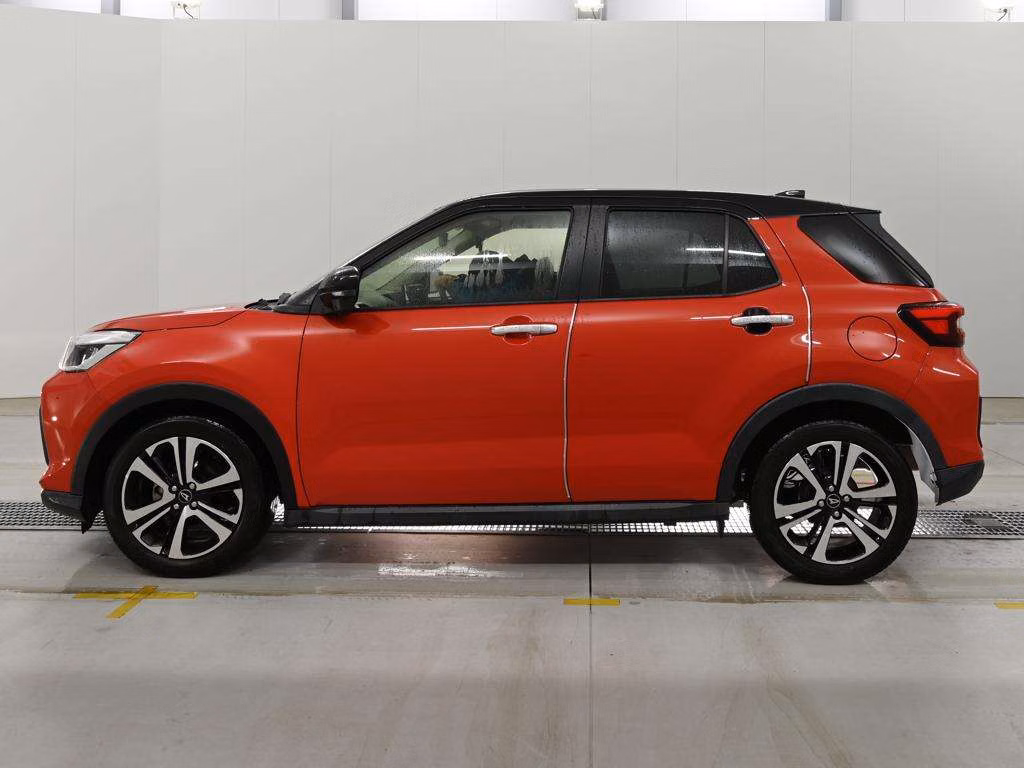 DAIHATSU ROCKY