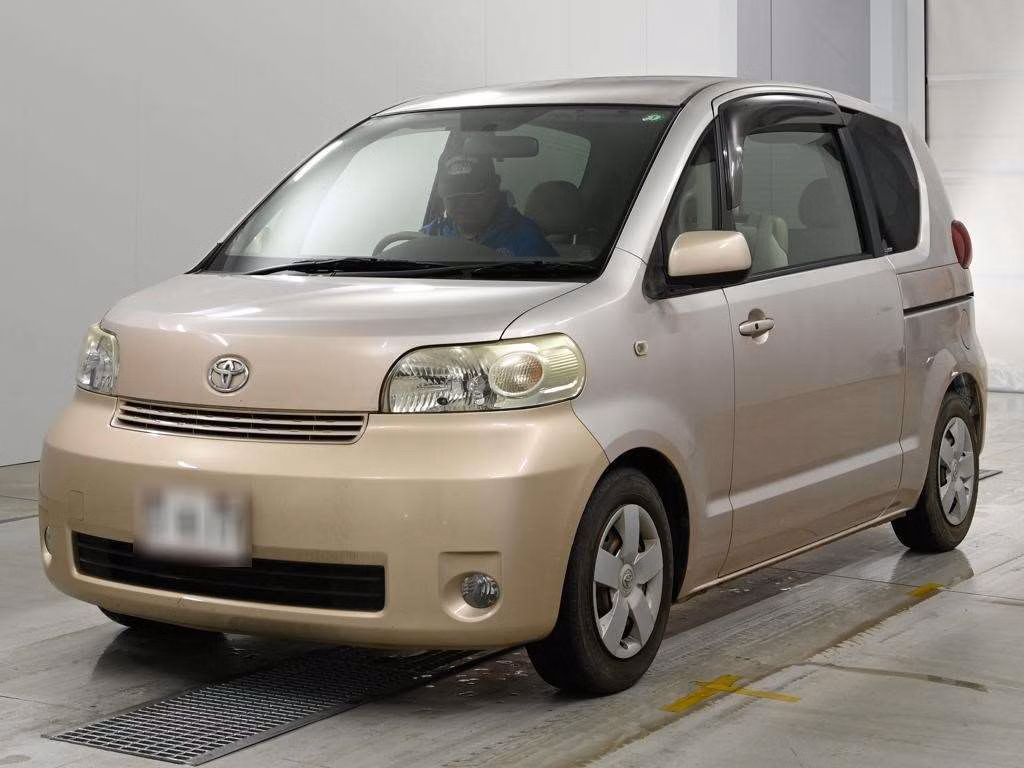 TOYOTA PORTE