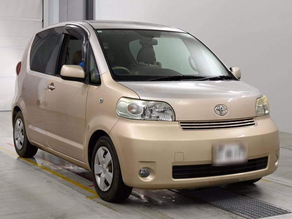 TOYOTA PORTE