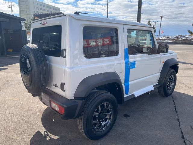 SUZUKI JIMNY SIERRA