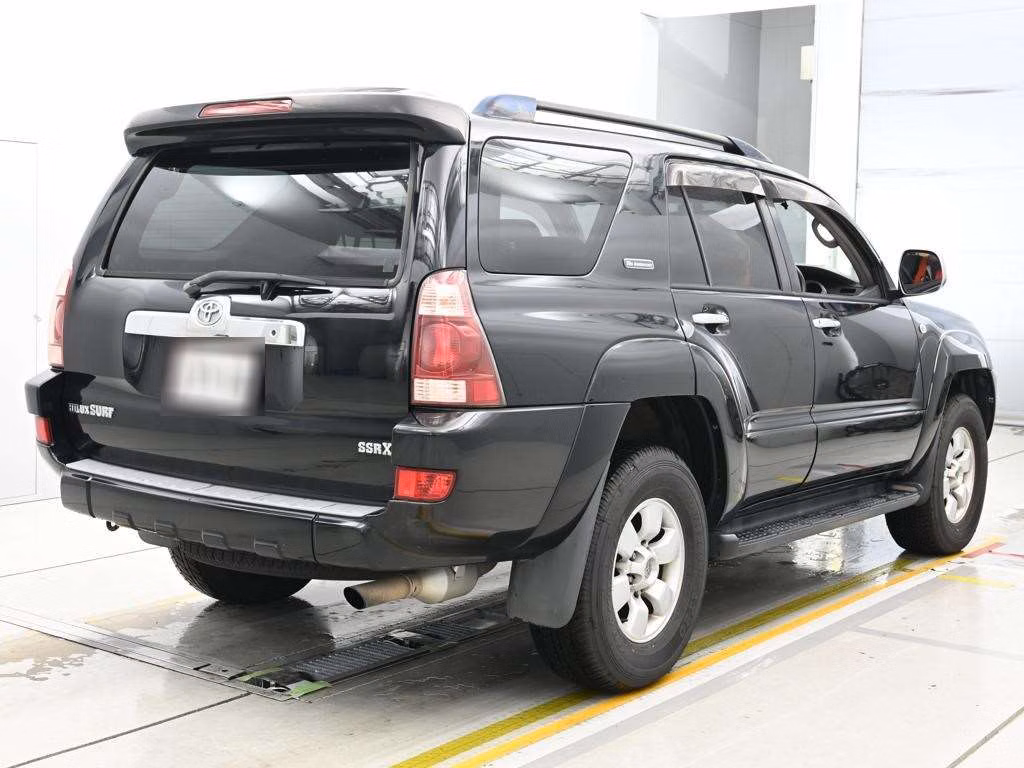 TOYOTA HILUX SURF