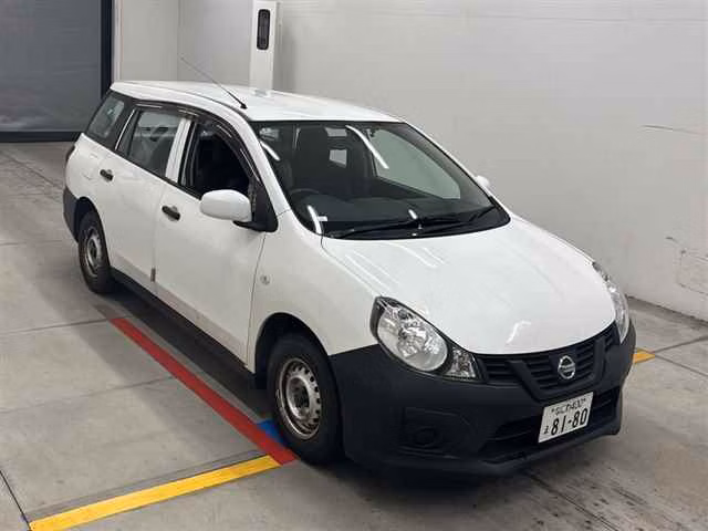 Nissan AD