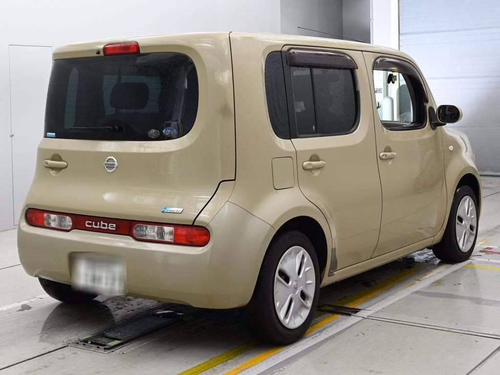 NISSAN CUBE