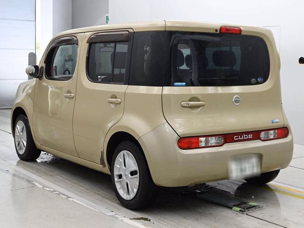 NISSAN CUBE