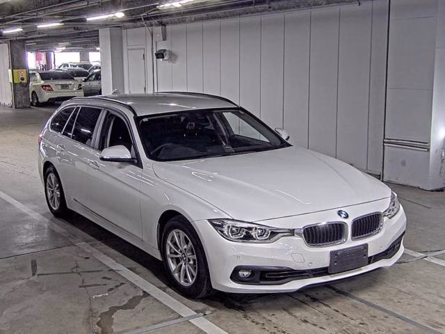 BMW 3-SERIES