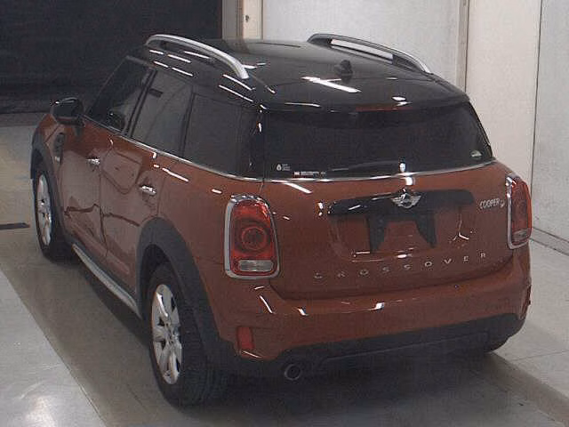 MINI CROSSOVER