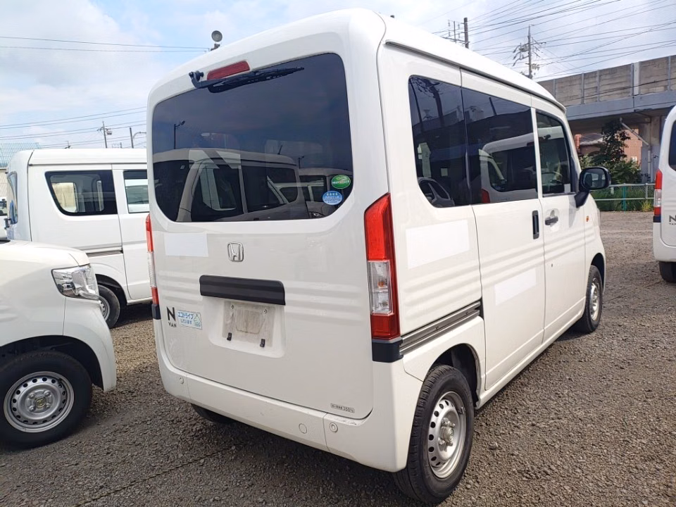 HONDA N-VAN