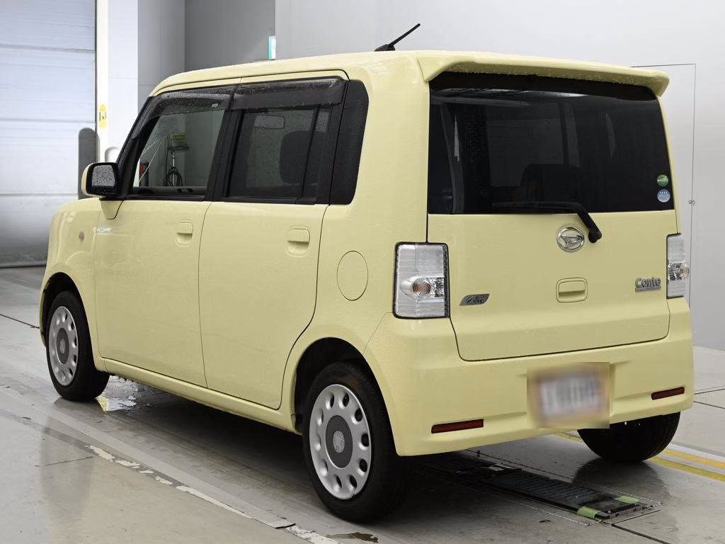 DAIHATSU MOVE CONTE
