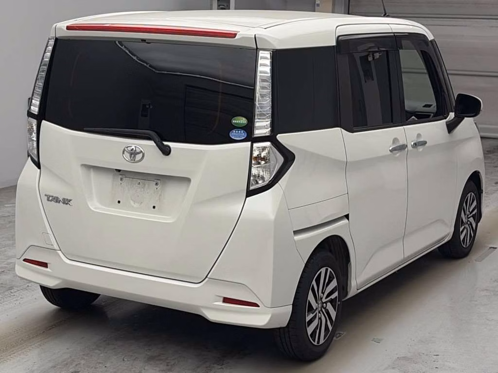 TOYOTA TANK