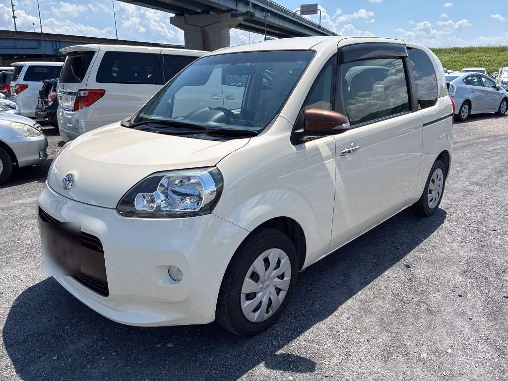 TOYOTA PORTE