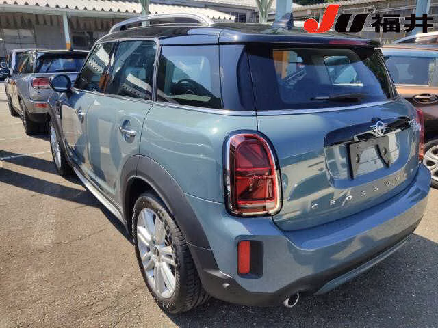 MINI CROSSOVER