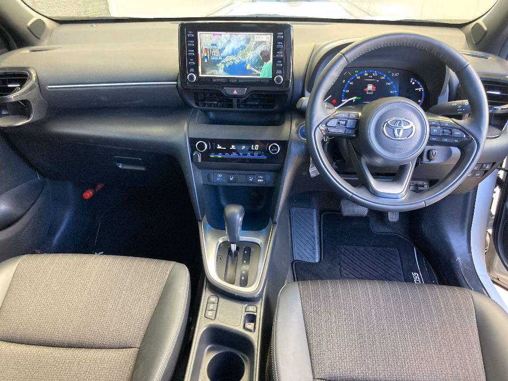 TOYOTA YARIS CROSS
