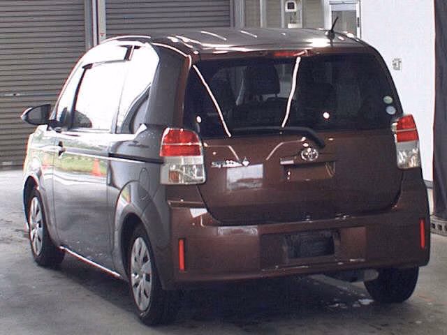 TOYOTA SPADE