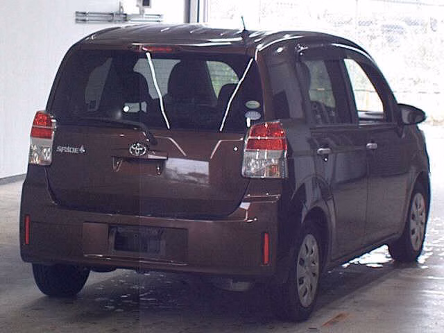 TOYOTA SPADE