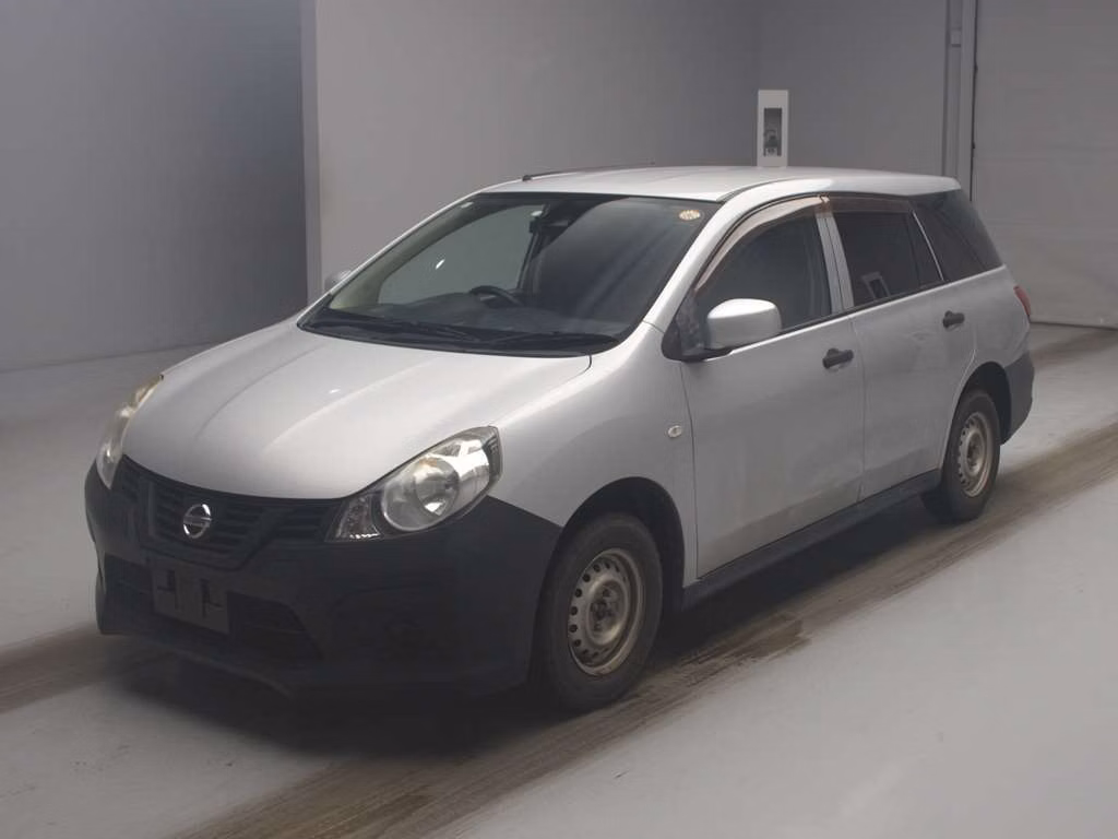 Nissan AD
