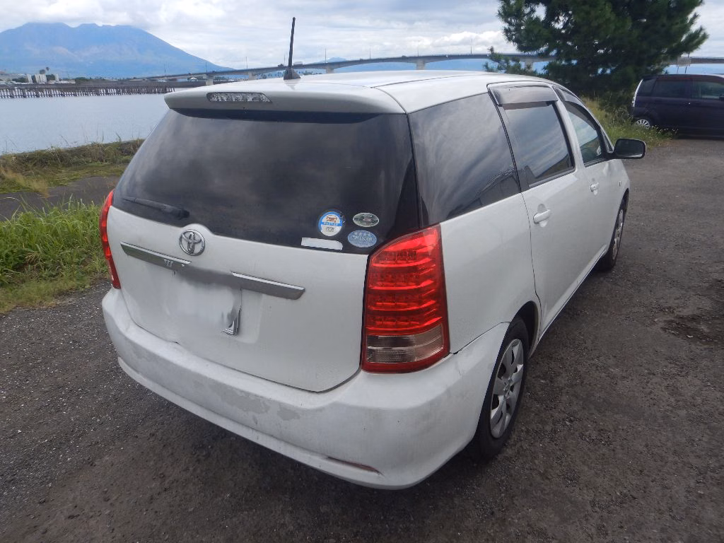 TOYOTA WISH