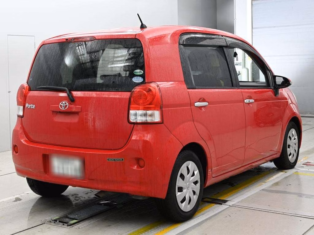 TOYOTA PORTE