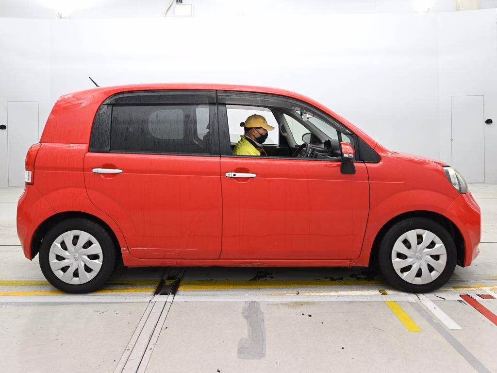 TOYOTA PORTE
