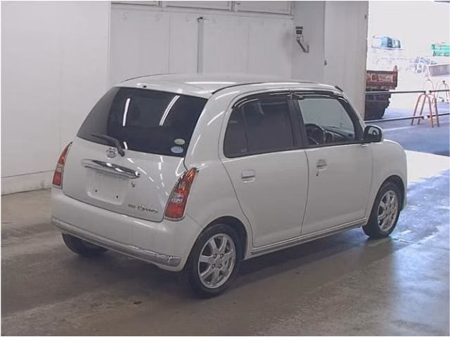 DAIHATSU MIRA GINO